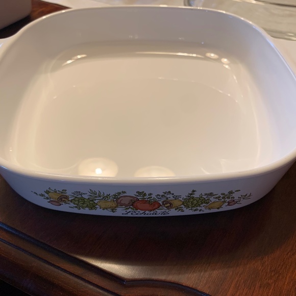 Corningware - Picture 1 of 3